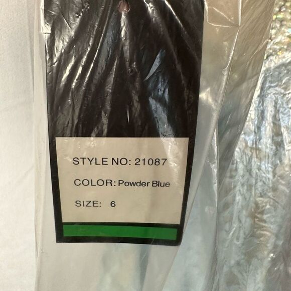 La Femme Two Piece Blue Lace Mermaid Skirt & Halter Long Prom Dress Gown 6 NWT - Picture 4 of 14